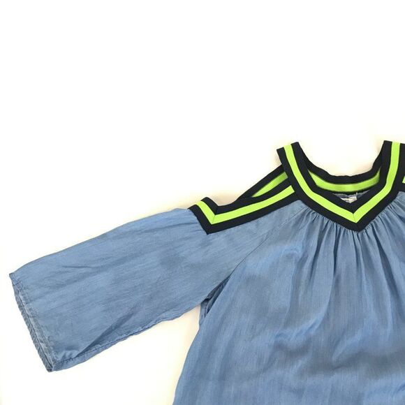 Crown & Ivy Chambray Cold Shoulder Top Women's Size Medium Blue Striped Cutouts - Picture 4 of 8